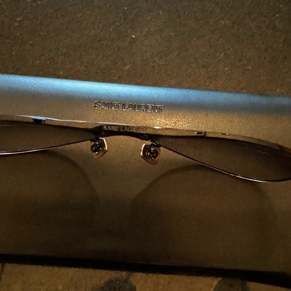 Saint Laurent Paris Gradient Aviator Sunglasses - Picture 15 of 16
